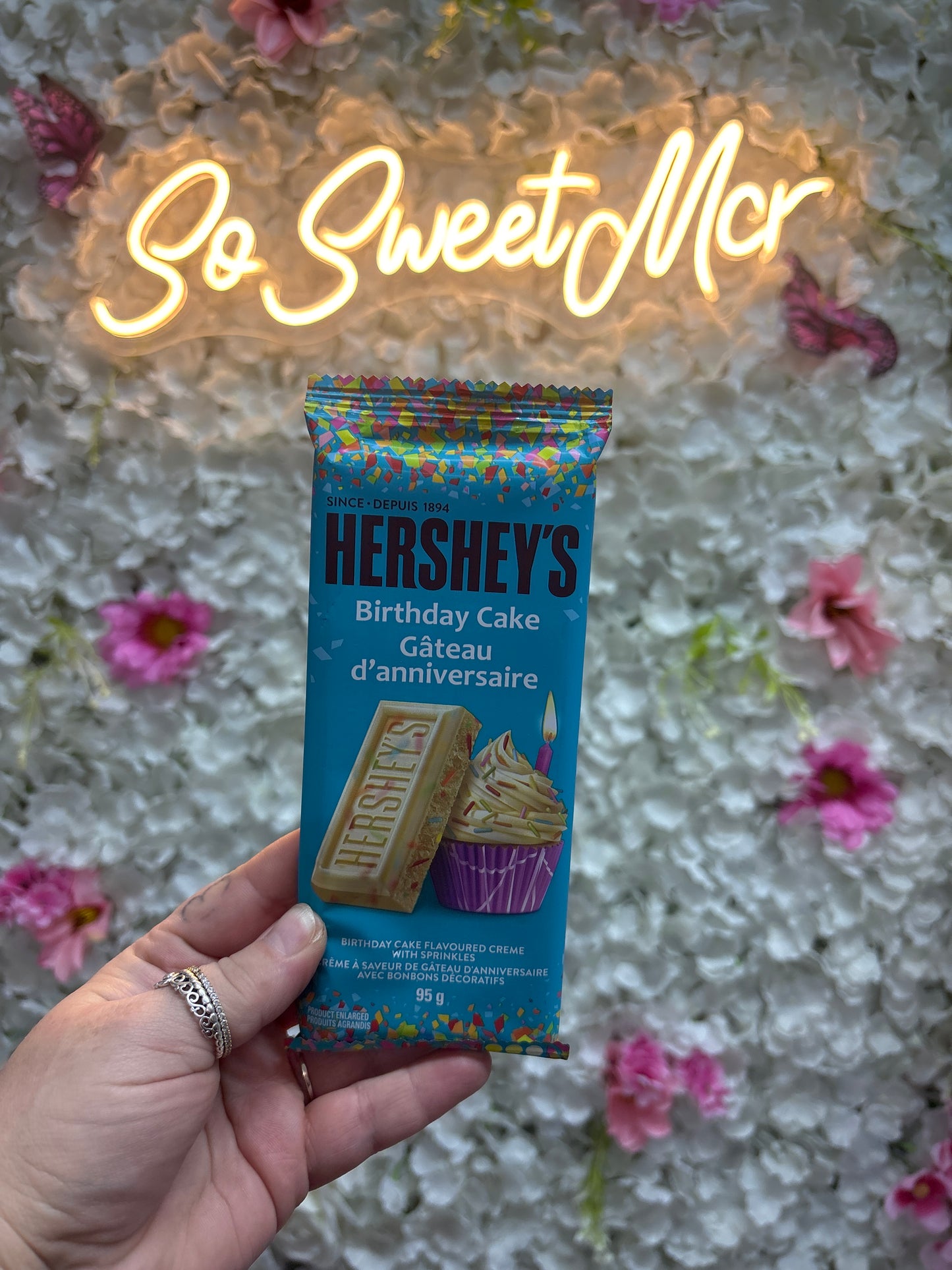 Hersheys birthday cake chocolate bar