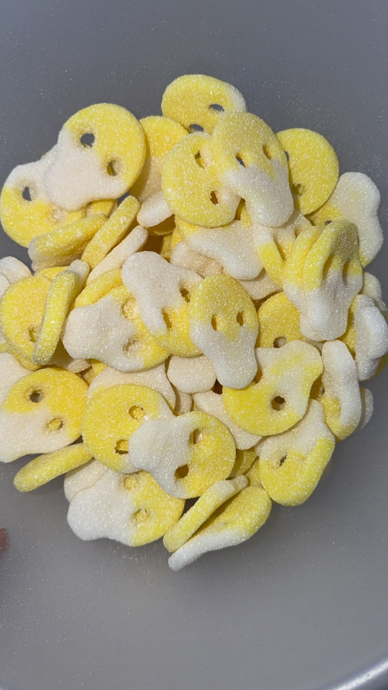 Yellow and white skulls 100g