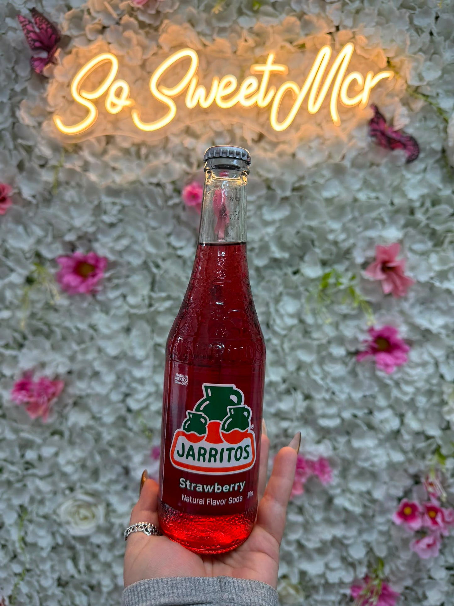 Jarritos Strawberry 370ml Glass Bottle