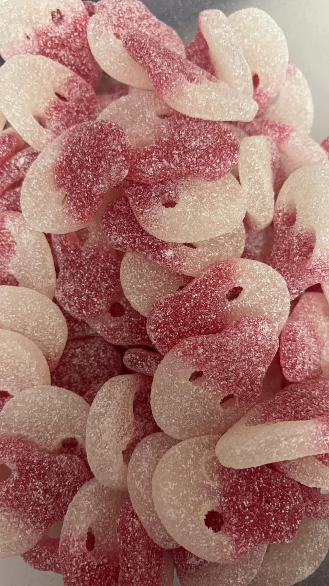 Strawberry and raspberry skulls 100g